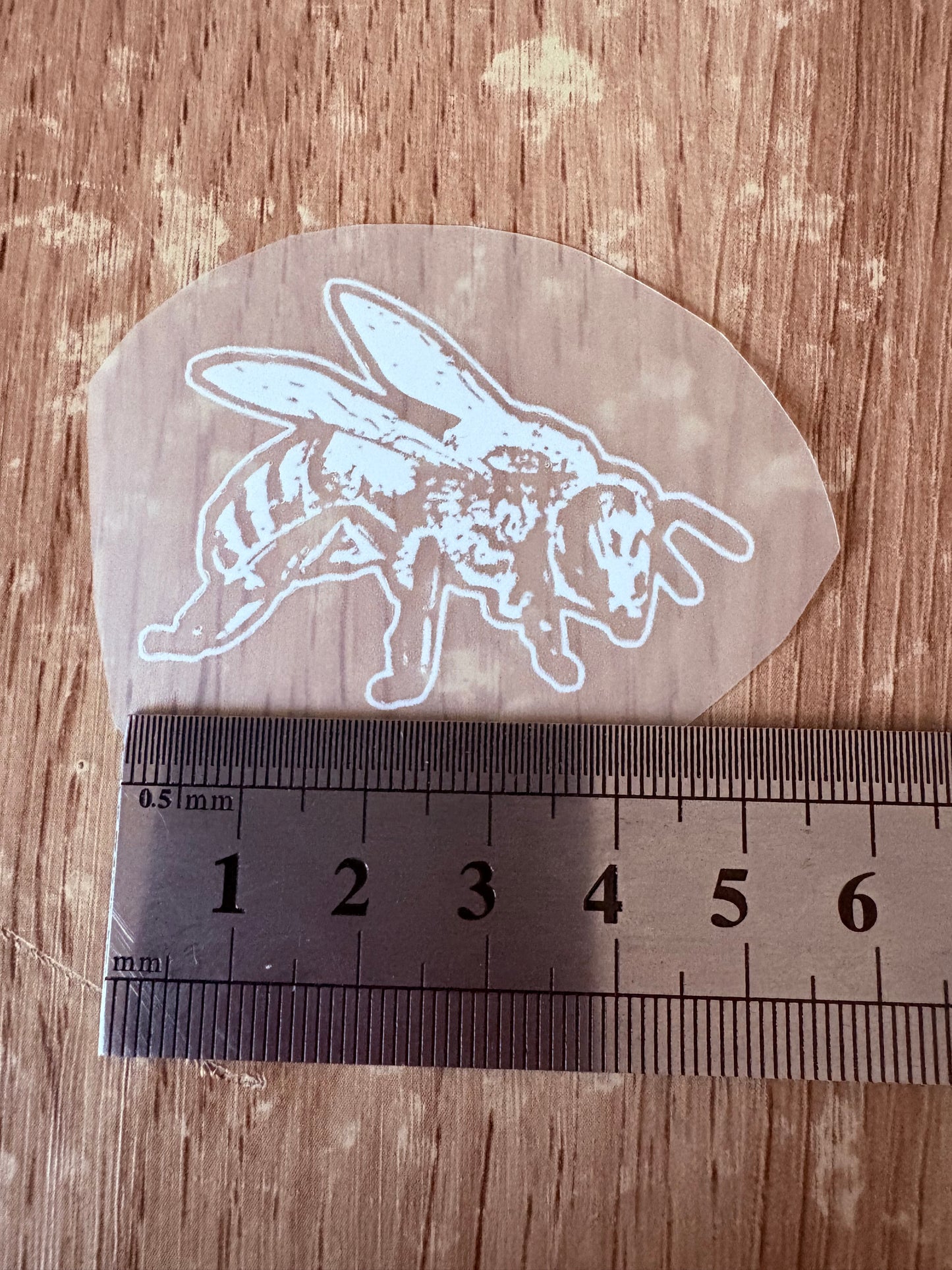 Abeille blanche (grande)
